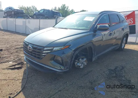 2022 Hyundai Tucson Sel z USA, uszkodzony, nr VIN 5NMJB3AE7NH133081